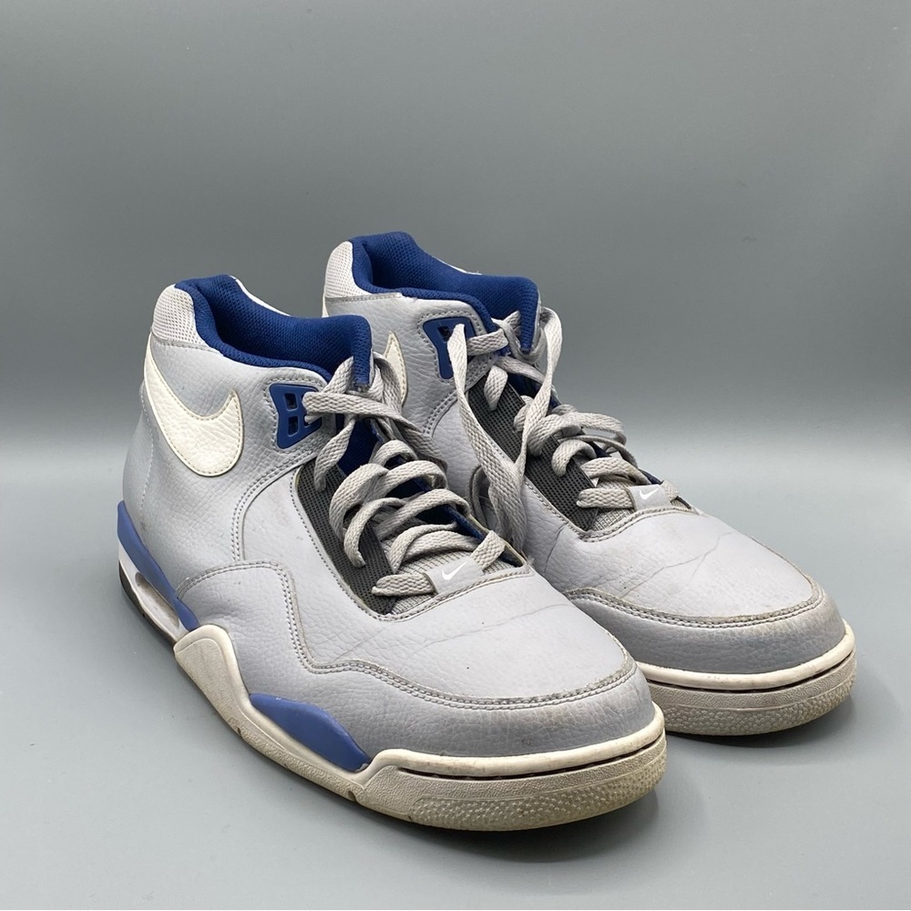 Nike Men's Gray and Navy Sneakers​ - Picture 4 of 4